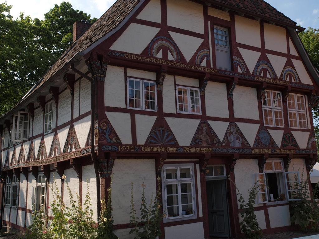 Klosterkrug Apartment Luneburg